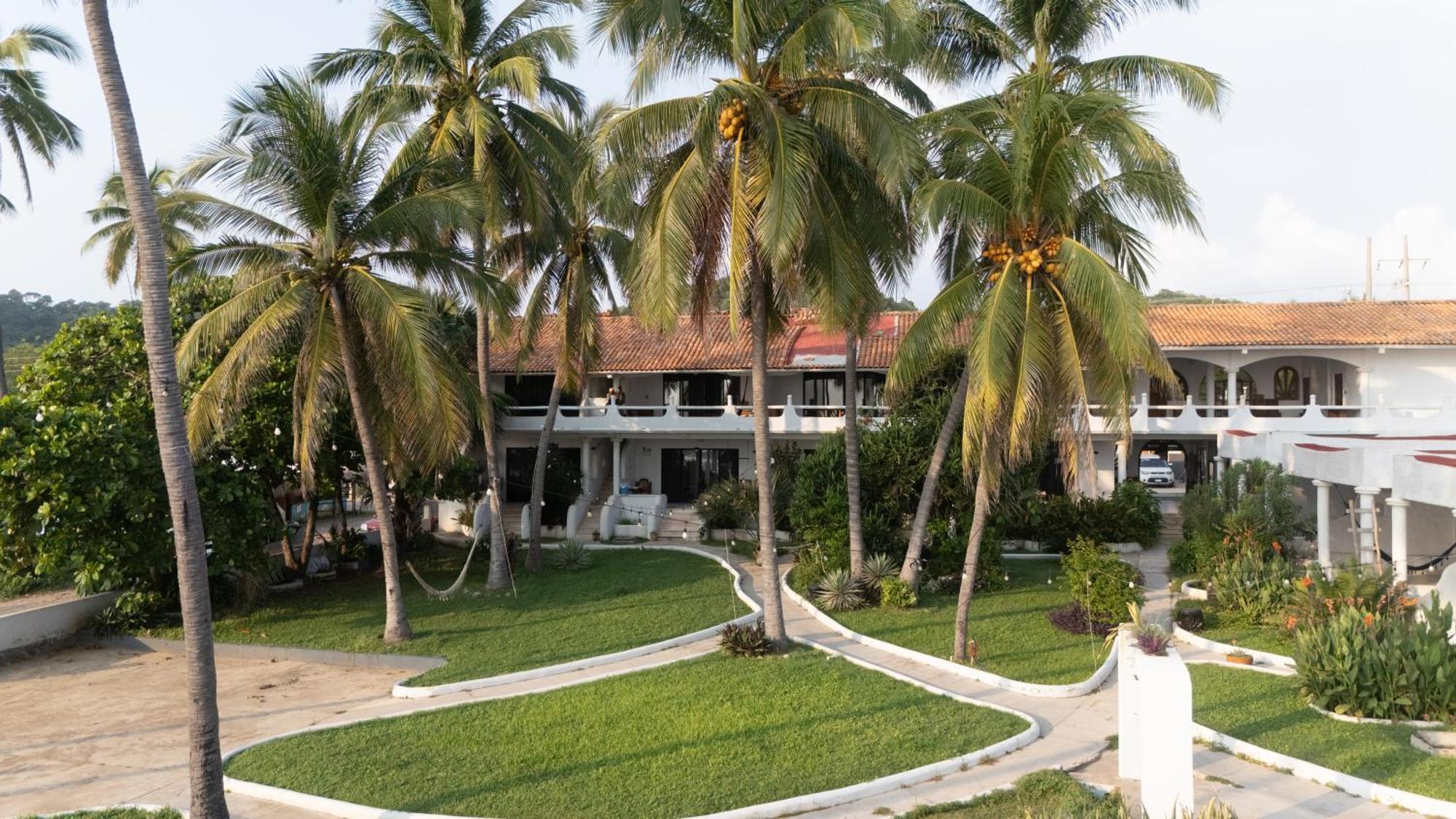 Hotel Tres Santos トロンコネス エクステリア 写真